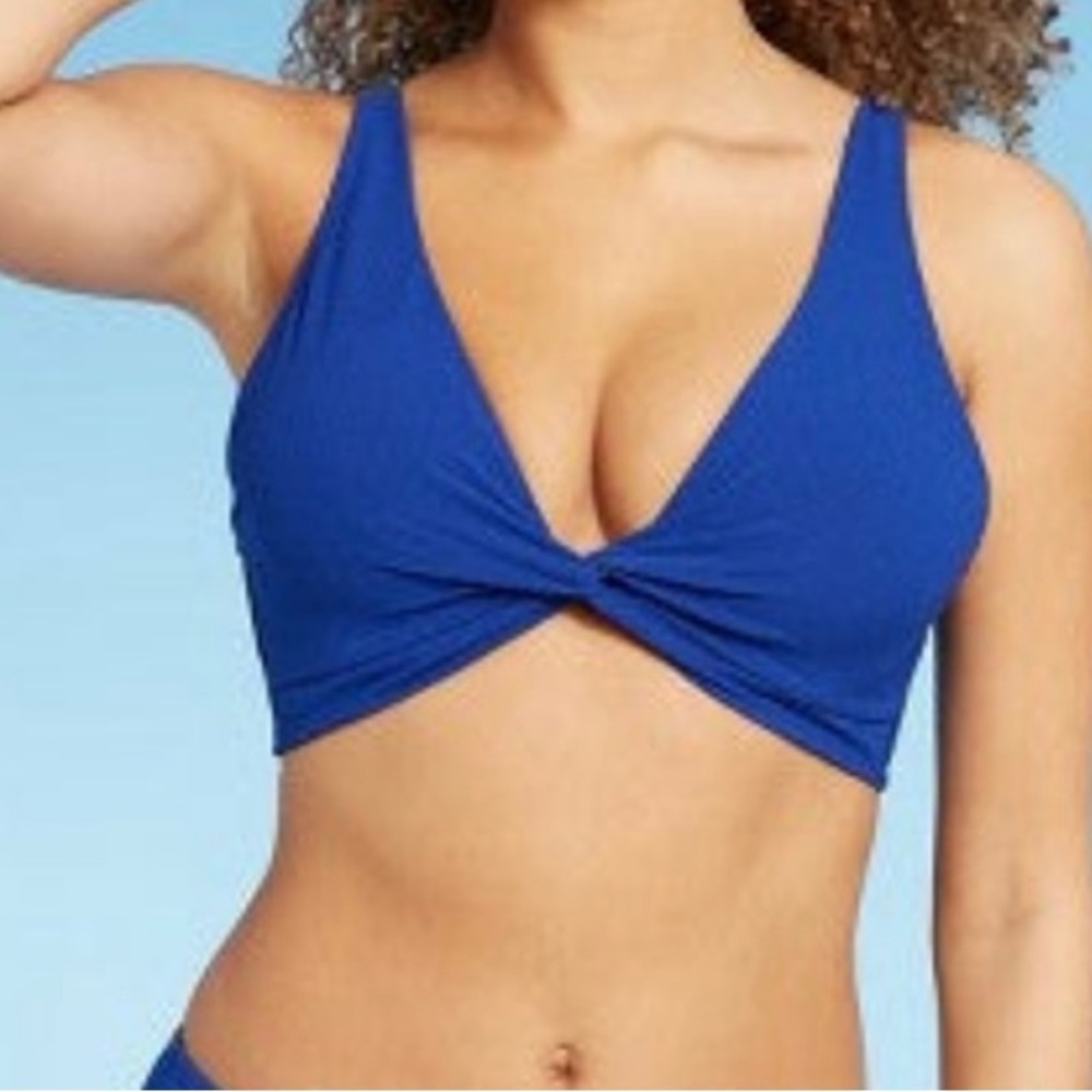 Shade & Shore Bikini Top Lightly Lined Twist Front Textured Triangle NWT